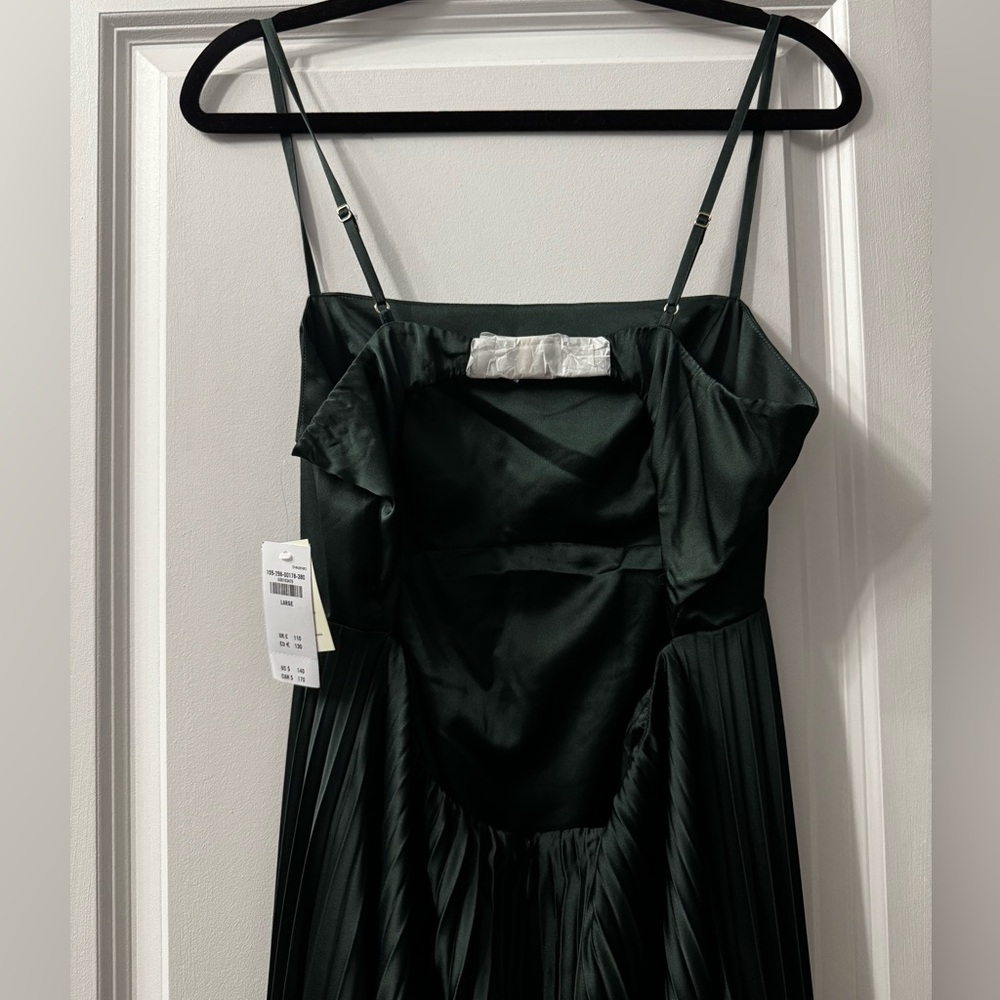 Abercrombie & Fitch Giselle Clasp-Back Pleated Midi Dress (L) - Picture 3 of 5